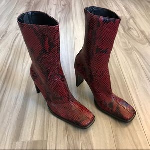 Evan Picone Snakeskin Leather Boots size 7 M